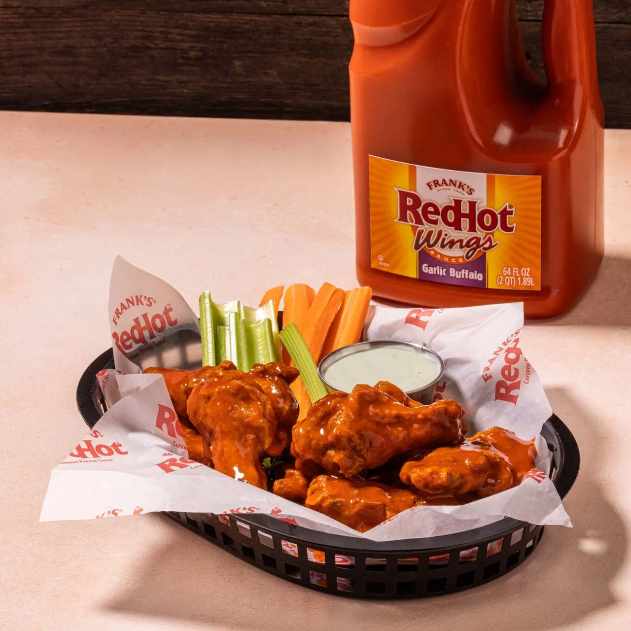 Frank's RedHot Garlic Buffalo salsa 1,89 L all'aglio