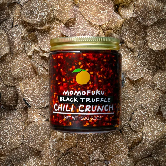 Momofuku Chili Crunch Black Truffle olio piccante 3 pezzi tartufo